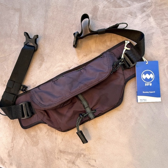 JANJI - Multipass Sling Bag in "Midnight" - Picture 1 of 9